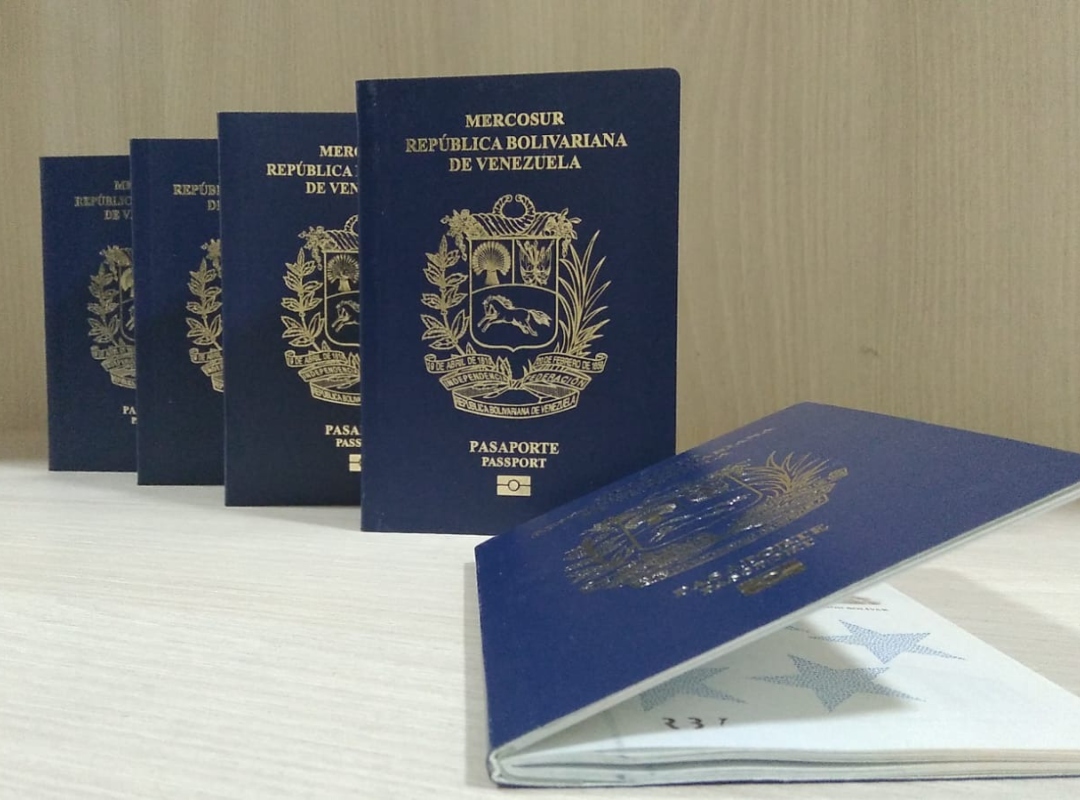 Trámites de identificación: DNI, pasaporte, cédula, etc.