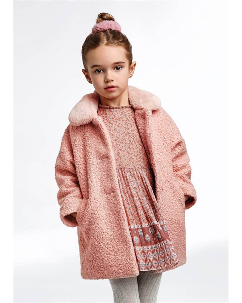 ¿Moda de abrigos de niña? Descubre los mejores abrigos niña Mayoral en outlet